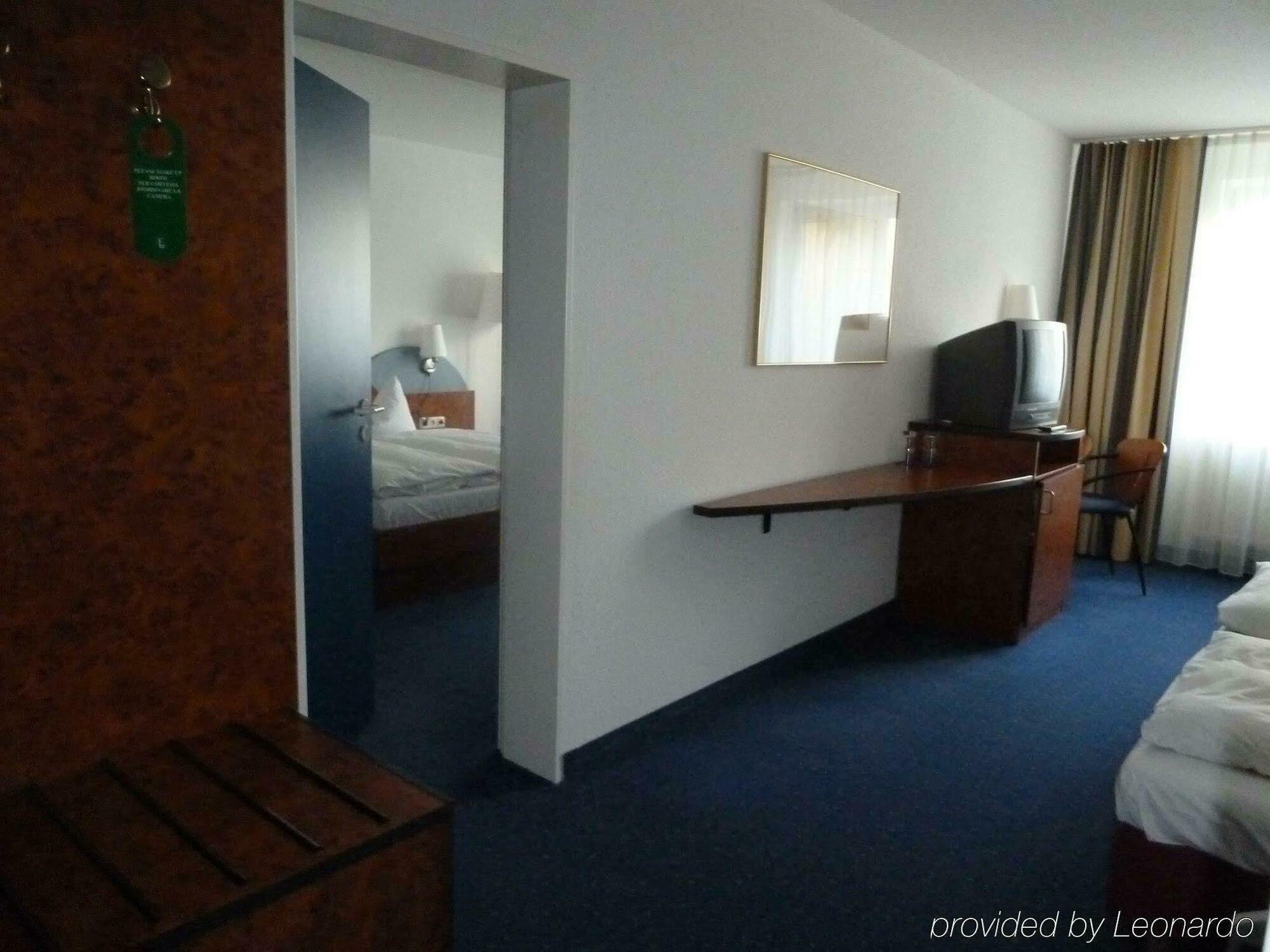 Taste Hotel Jettingen Phòng bức ảnh